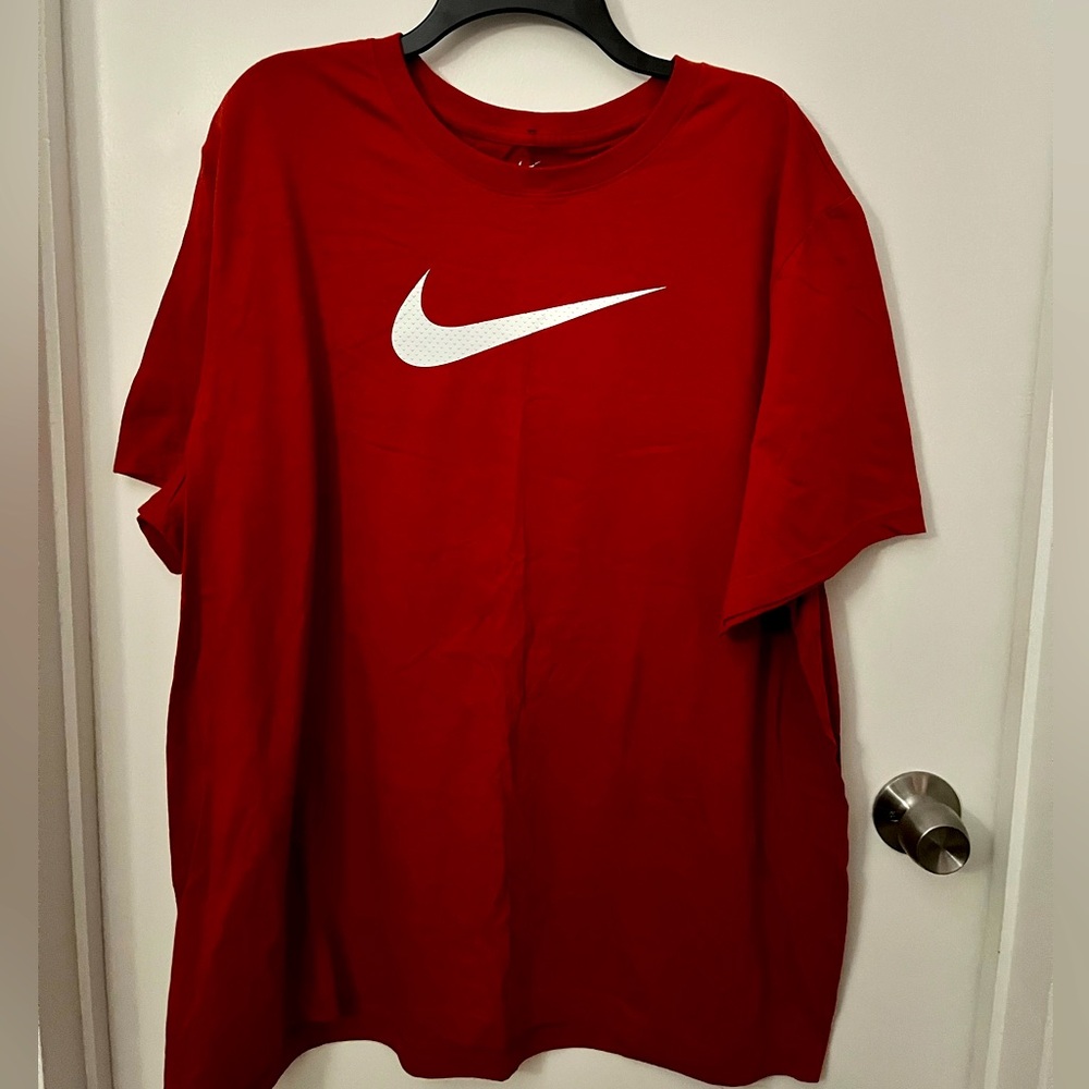 *Brand New* XXL Red Nike T-shirt